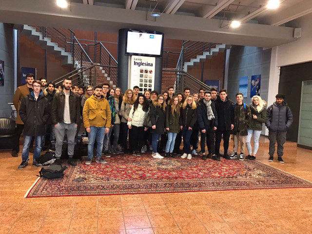 alcuni studenti delle classi 4^ in visita aziendale alla Inglesina Baby spa alcuni studenti delle classi 4^ in visita aziendale alla Inglesina Baby spa